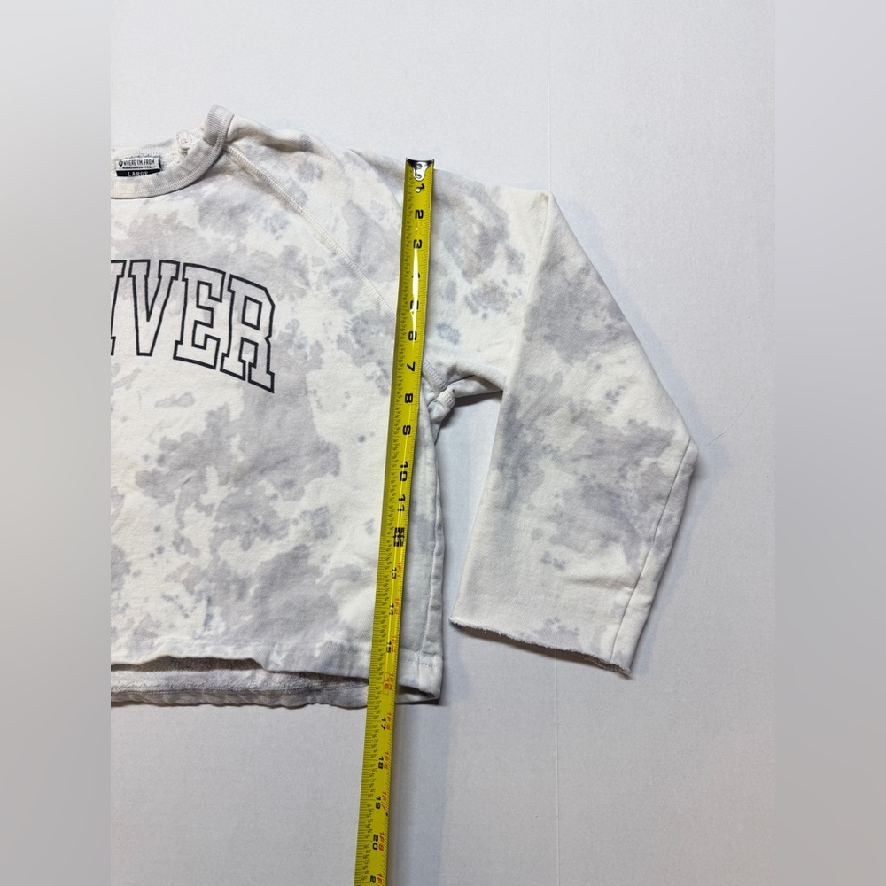 Grey Tie-Dye Cloud Pattern Denver Women’s Large Cropped Sweatshirt - Picture 4 of 5